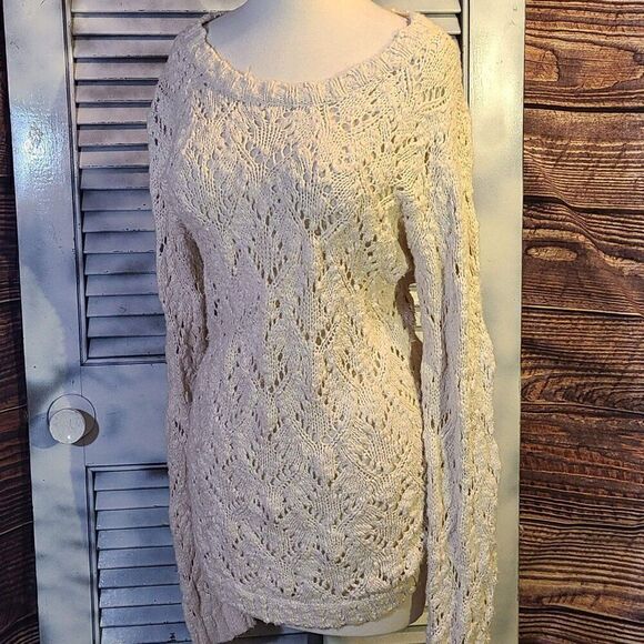 WD NY Lg Cable Knit Sweater - Picture 6 of 11